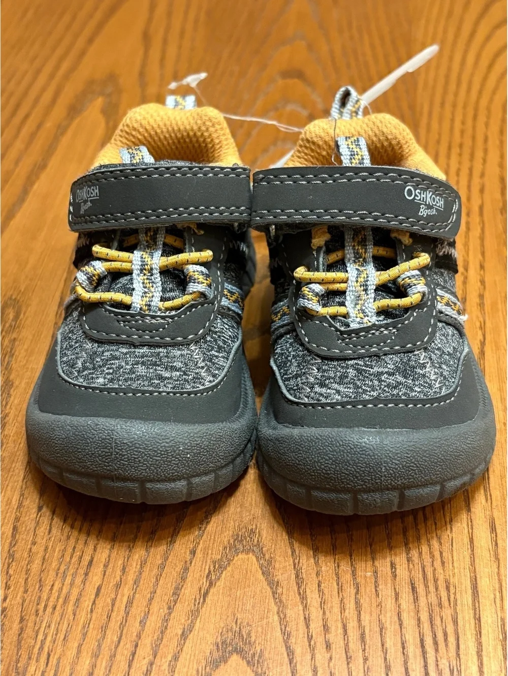 OshKosh B'gosh Toddler Boy Hiking Shoes Size 4 Gray Yellow NWT